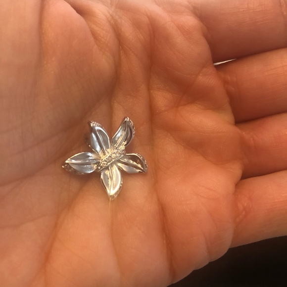 Sterling Flower Pendant and Earrings Set - Picture 4 of 6